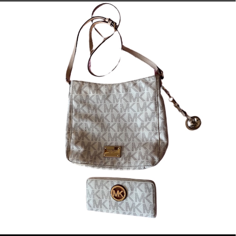 Michael Kors Over the Shoulder Medium Size Handbag with Wallet